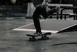 电子竞技-大坂直美来袭!换人、点球再成焦点的简单介绍