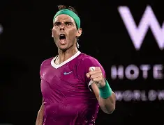 郑钦文首次击败萨巴伦卡比赛回看视频